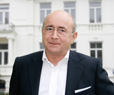 Jürgen Ulbrich, Kaufmann und Immobilienfachmann